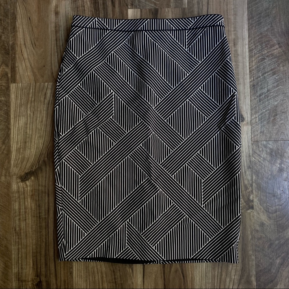 Ann Taylor Geometric Pencil Skirt | 6